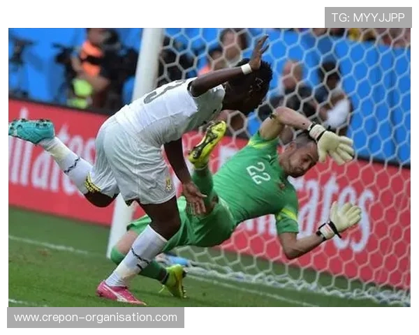 当队友比赛表现太差时我是否可以在场上动手打人