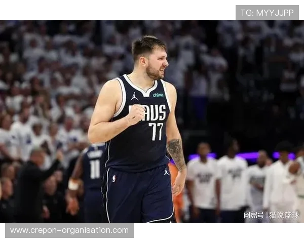 原创NBA最新周最佳公开,东契奇布伦森双获殊荣,名记笑谈独行侠粉丝撑不住